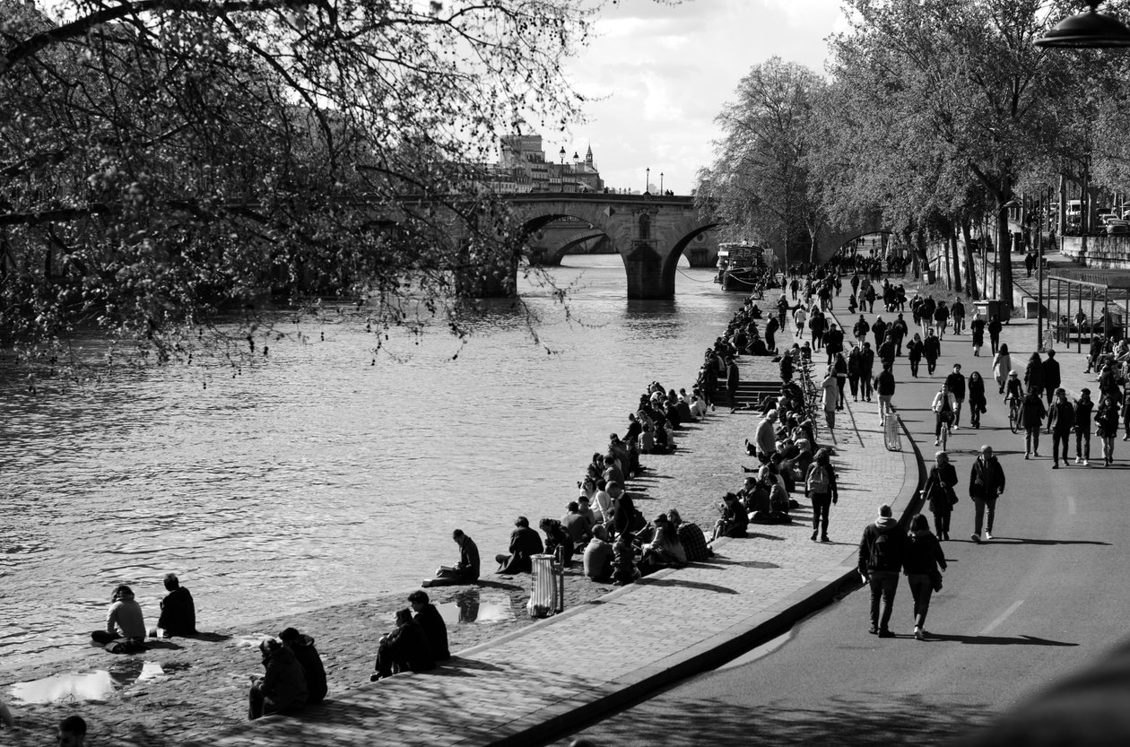 Paris na primavera, 2022 (foto) de Jon Nicholson