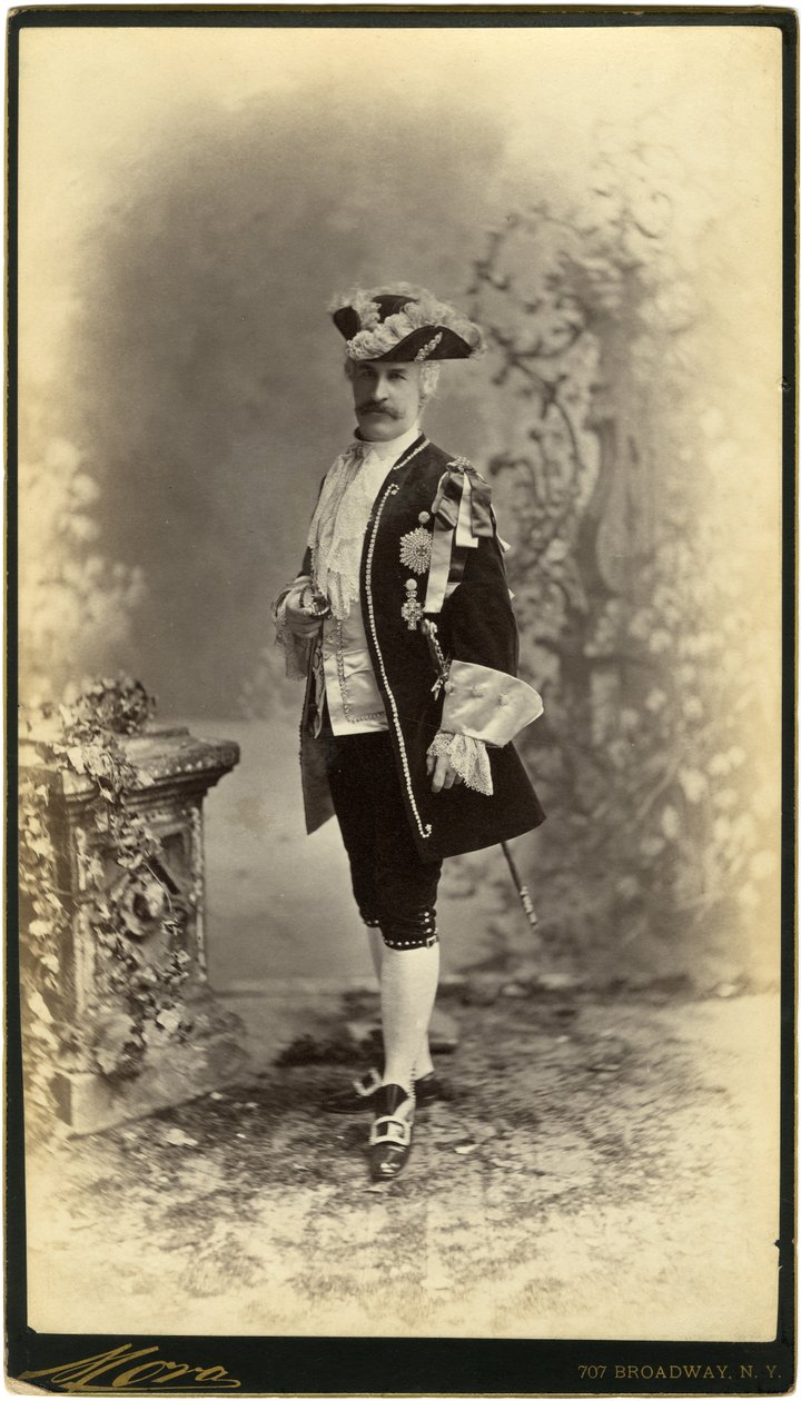 Peter Marie, bola de fantasia de José Maria Mora