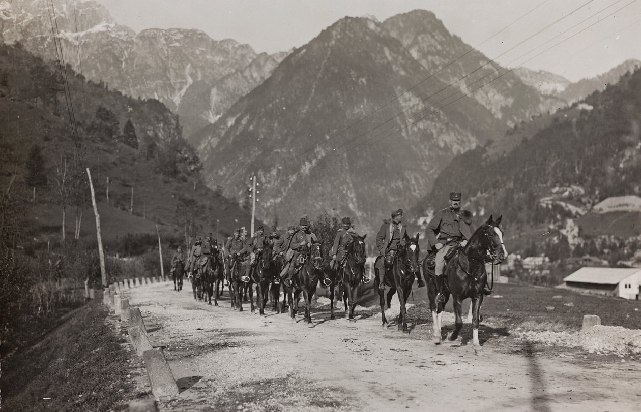 Álbum "Meine weltkriegs - Erinnerungen South-West Front (Caríntia, Itália, Tirol do Sul) (My world war - memories of the South-Western Front in Carinthia, Italy, Trentino-Alto Adige) 31/03/1915-12/11/1918 - Josef Zohles Wien ": soldados da cavalaria (b/ de Josef Zohles