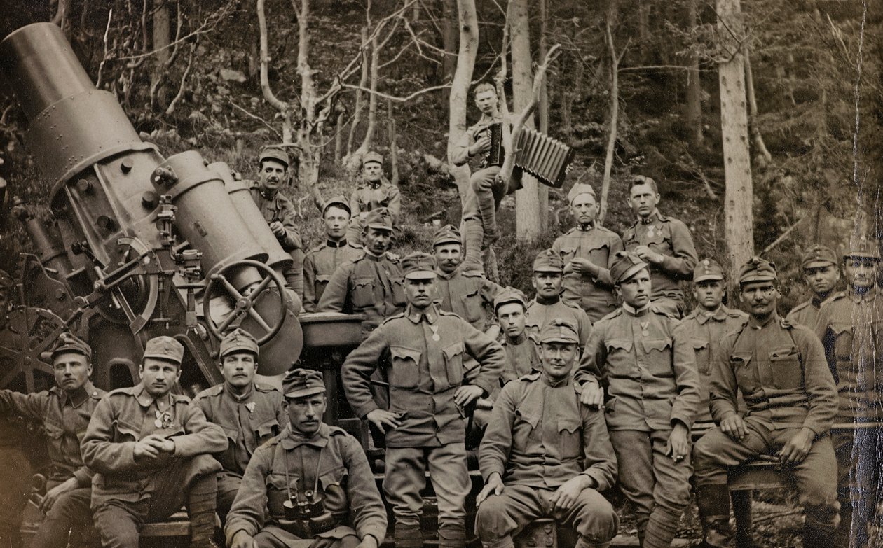 Álbum Meine weltkriegs - Erinnerungen South-West Front (Caríntia, Itália, Tirol do Sul) (My world war - memórias do South-Western Front em Carinthia, Itália, Trentino-Alto Adige) 31031915-12111918 de Josef Zohles