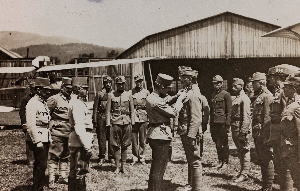 Álbum Meine weltkriegs - Erinnerungen South-West Front (Caríntia, Itália, Tirol do Sul) (My world war - memórias do South-Western Front em Carinthia, Itália, Trentino-Alto Adige) 31031915-12111918 de Josef Zohles