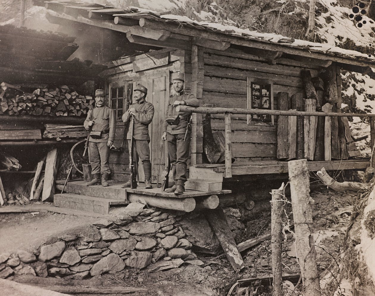 Álbum "Meine weltkriegs - Erinnerungen South-West Front (Caríntia, Itália, Tirol do Sul) (A minha guerra mundial - memórias da Frente Sudoeste na Caríntia, Itália, Trentino-Alto Adige) 31/03/1915-12/11/1918 - Josef Zohles Wien ": oficiais de alojamento (fo de Josef Zohles