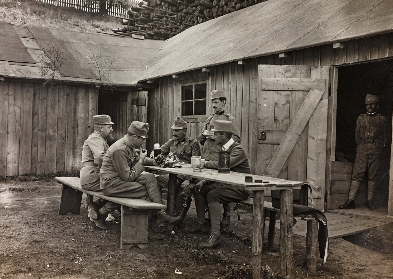 Álbum "Meine weltkriegs - Erinnerungen South-West Front (Caríntia, Itália, Tirol do Sul) (My world war - memories of the South-Western Front in Carinthia, Italy, Trentino-Alto Adige) 31/03/1915-12/11/1918 - Josef Zohles Wien ": soldados durante uma pausa ( de Josef Zohles