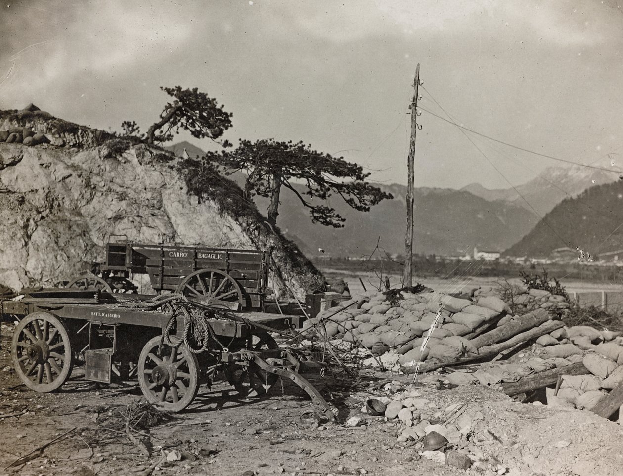 Álbum "Meine weltkriegs - Erinnerungen South-West Front (Caríntia, Itália, Tirol do Sul) (My world war - memories of the South-Western Front in Carinthia, Italy, Trentino-Alto Adige) 31/03/1915-12/11/1918 - Josef Zohles Wien ": tanque militar no Taglia de Josef Zohles