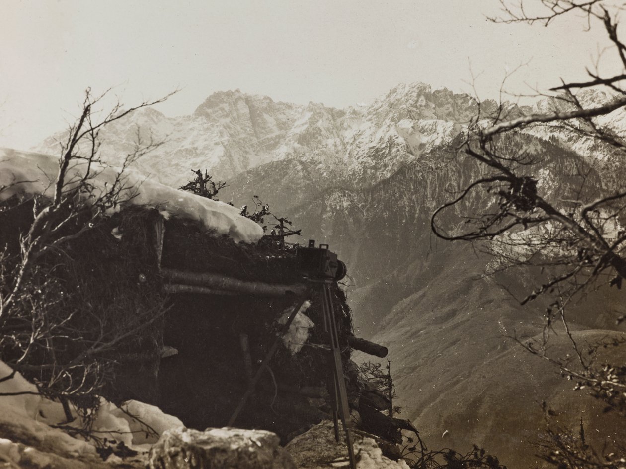 Álbum "Meine weltkriegs - Erinnerungen South-West Front (Caríntia, Itália, Tirol do Sul) (My world war - memories of the South-Western Front in Carinthia, Italy, Trentino-Alto Adige) 31/03/1915-12/11/1918 - Josef Zohles Wien ": refúgio militar em Brisia ( de Josef Zohles
