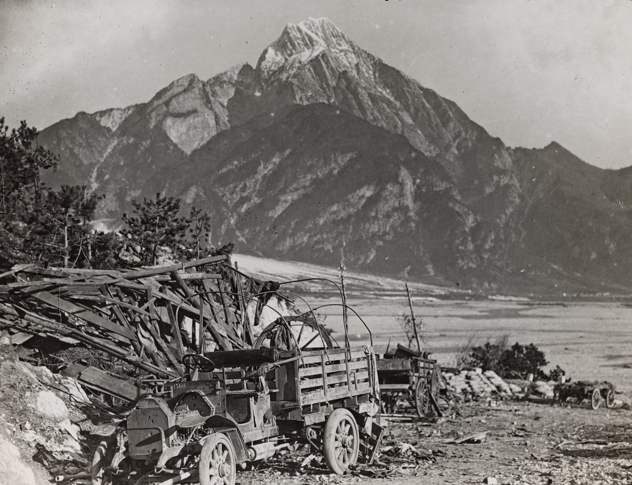 Álbum "Meine weltkriegs - Erinnerungen South-West Front (Caríntia, Itália, Tirol do Sul) (My world war - memories of the South-Western Front in Carinthia, Italy, Trentino-Alto Adige) 31/03/1915-12/11/1918 - Josef Zohles Wien ": sobre o rio Tagliamento (b de Josef Zohles