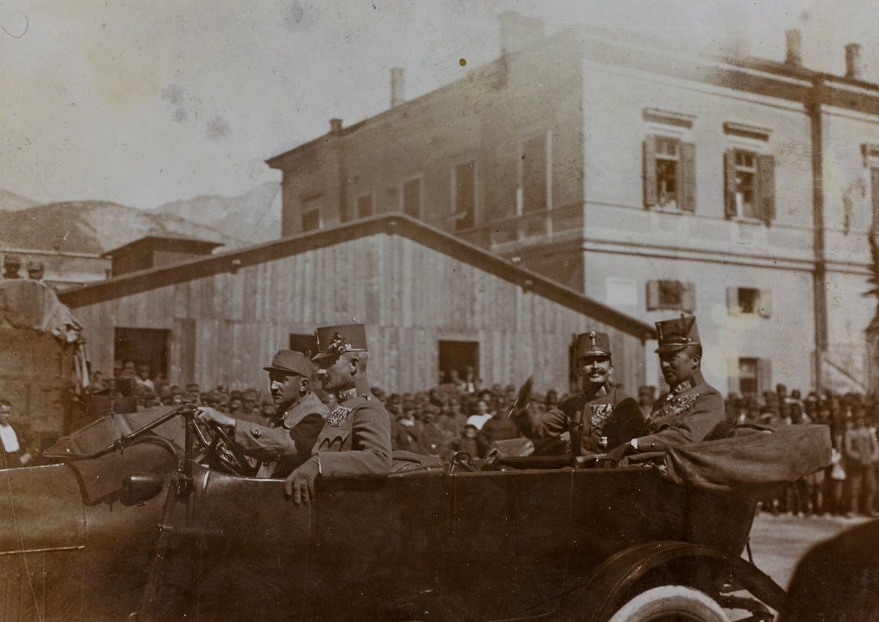 Álbum "Meine weltkriegs - Erinnerungen South-West Front (Caríntia, Itália, Tirol do Sul) (My world war - memories of the South-Western Front in Carinthia, Italy, Trentino-Alto Adige) 31/03/1915-12/11/1918 - Josef Zohles Wien ": Kaiser Karl in Trento (p/b de Josef Zohles