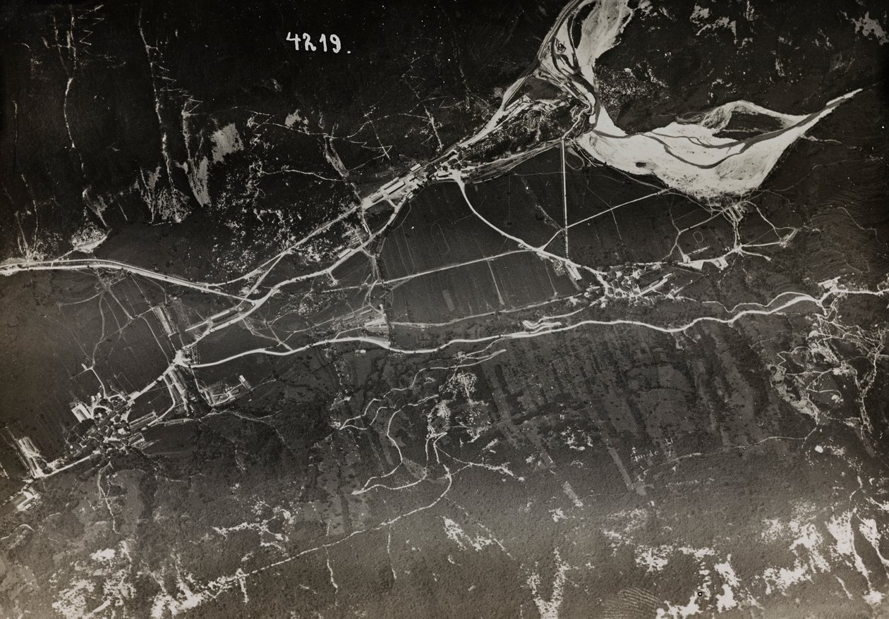 Álbum "Meine weltkriegs - Erinnerungen South-West Front (Caríntia, Itália, Tirol do Sul) (My world war - memories of the South-Western Front in Carinthia, Italy, Trentino-Alto Adige) 31/03/1915-12/11/1918 - Josef Zohles Wien ": arial view of the Italian t de Josef Zohles