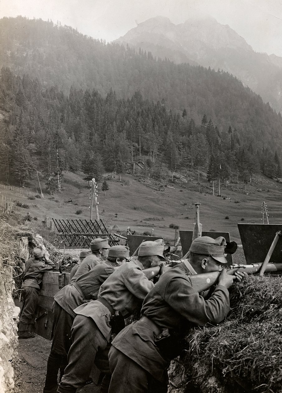 Álbum "Meine weltkriegs - Erinnerungen South-West Front (Caríntia, Itália, Tirol do Sul) (My world war - memories of the South-Western Front in Carinthia, Italy, Trentino-Alto Adige) 31/03/1915-12/11/1918 - Josef Zohles Wien ": soldados nas trincheiras (b de Josef Zohles