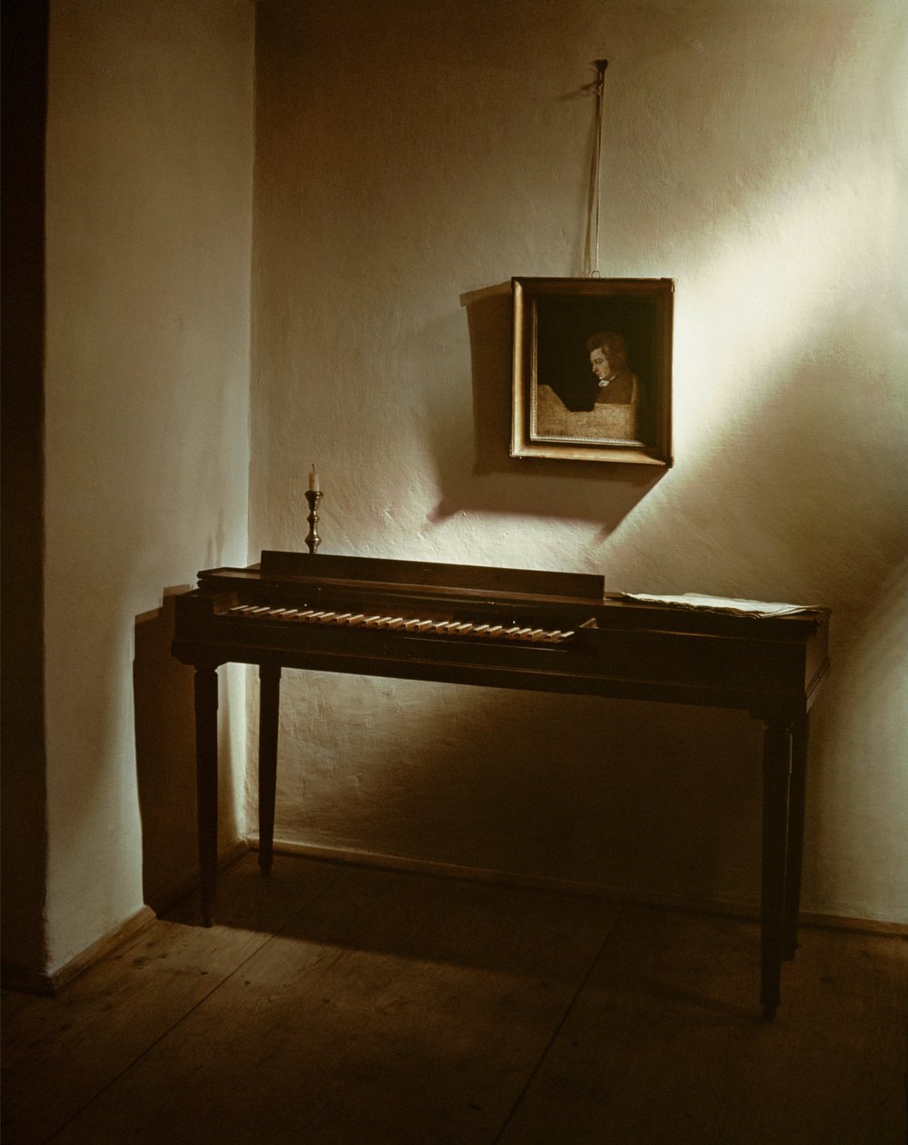 W. O clavicórdio de W. A. Mozart e um retrato inacabado ... de Joseph Lange