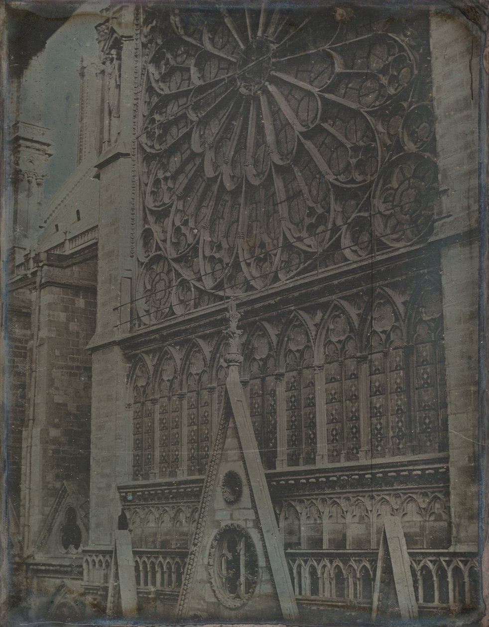 Rose Window, Catedral de Notre-Dame, Paris, 1841. de Joseph Philibert Girault De Prangey