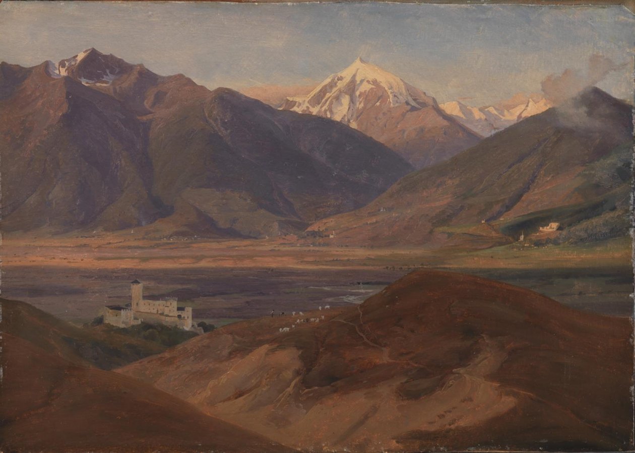 Paisagem de montanha em Venosta com o Castelo Coira e as orlas da montanha de Jørgen V. Sonne