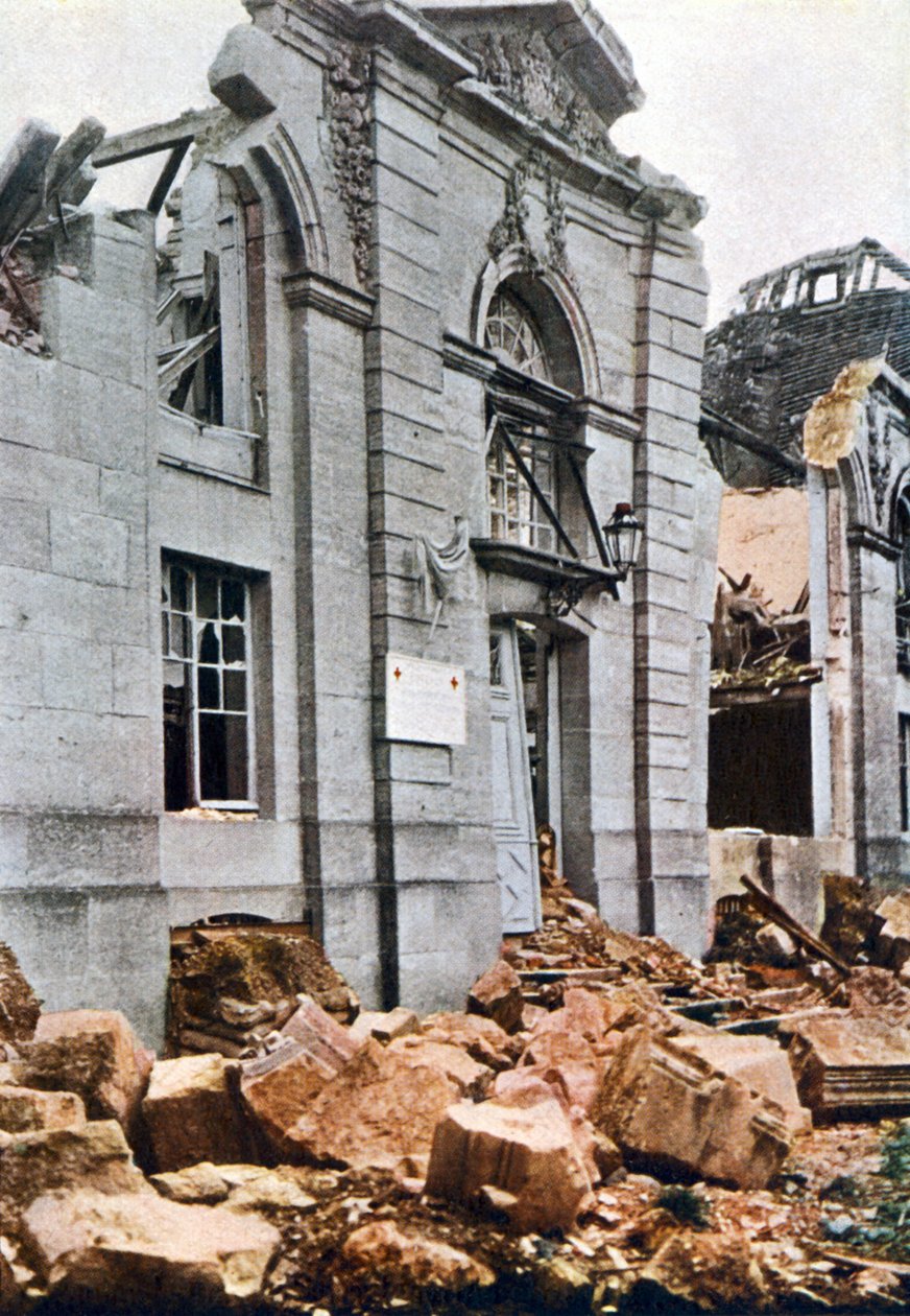 A fortemente danificada Princerie, Verdun, setembro de 1916 (autocrômico) de Jules Gervais Courtellemont