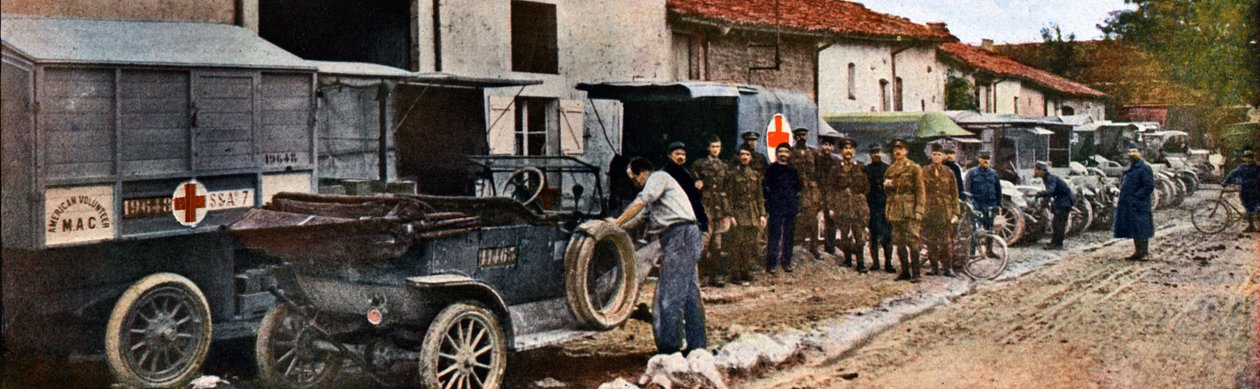 O US Post Office e caminhões de ambulância com a Cruz Vermelha em Dieue-sur-Meuse norte de Verdun, em setembro de 1916 (autocrômico) de Jules Gervais Courtellemont