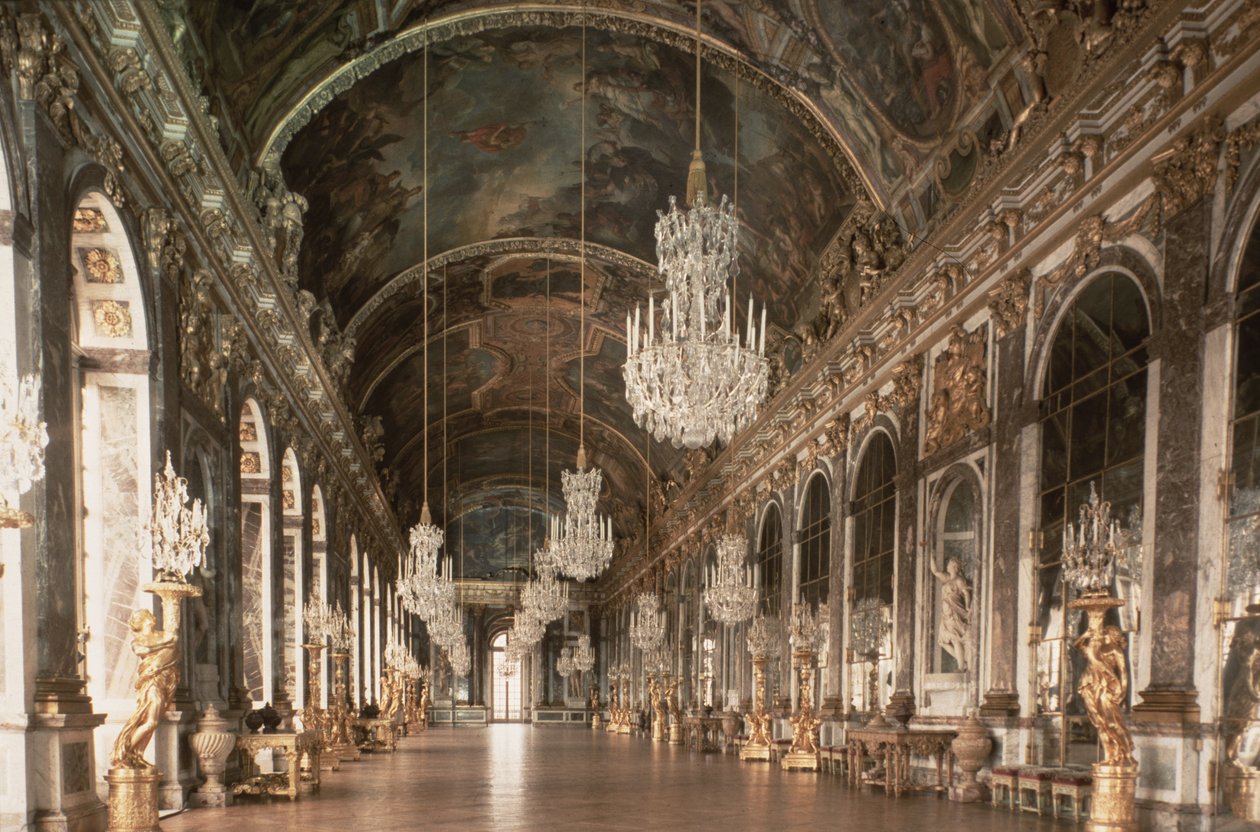 A Galerie des Glaces (Salão dos Espelhos) 1678-84 de Jules Hardouin Mansart