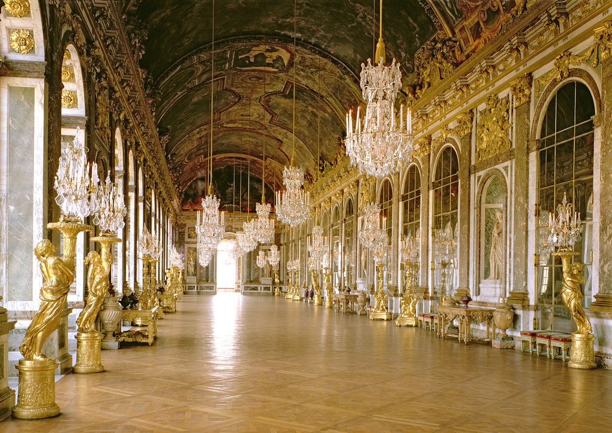 A Galerie des Glaces (Salão dos Espelhos) 1678 de Jules Hardouin Mansart
