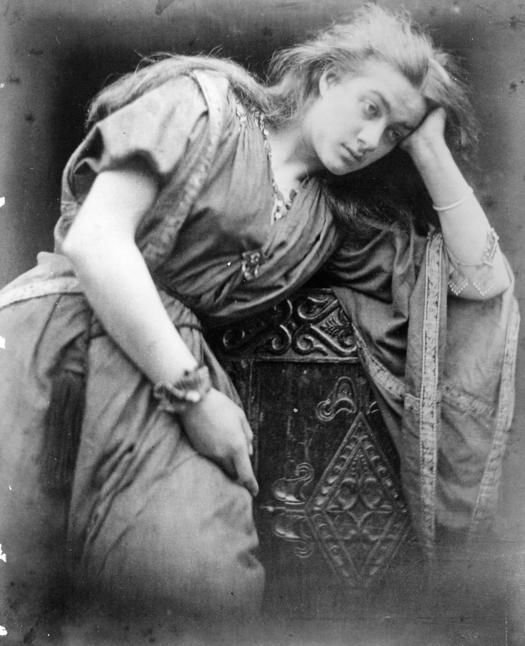 Ilustração para o poema &39;Mariana&39; de Alfred, Lord Tennyson, 1875 (impressão albumen) de Julia Margaret Cameron