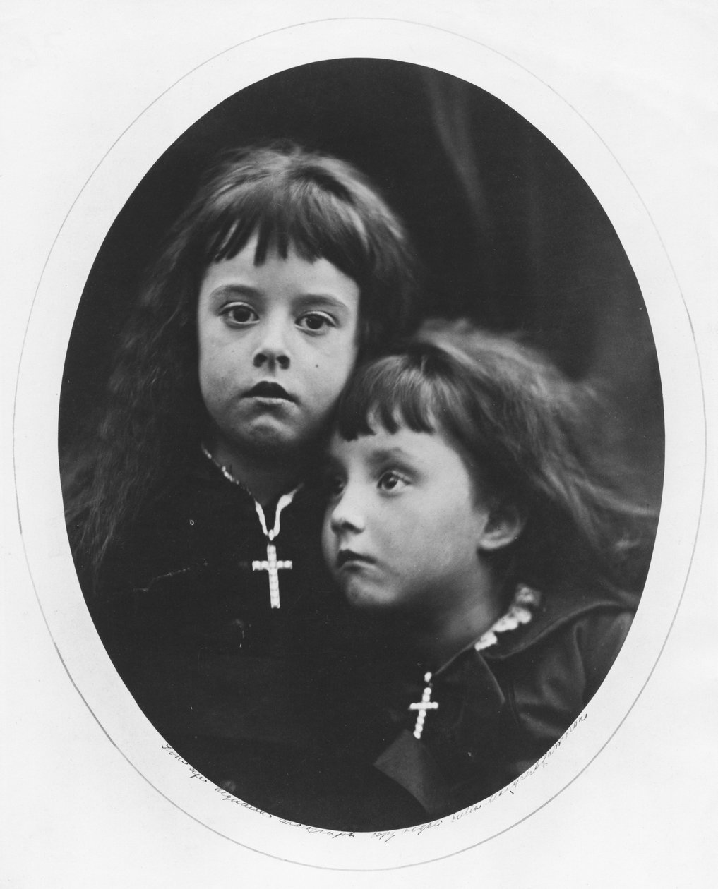 Rachel e Laura (impressão de albúm) de Julia Margaret Cameron
