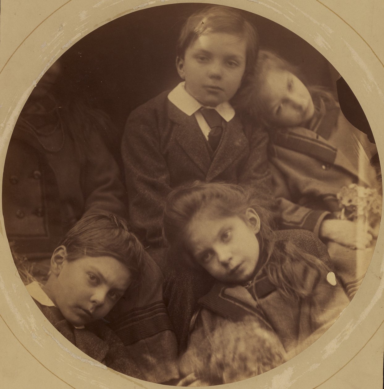 [Filhos de Charles Loyd Norman e Julia Cameron Norman: George, Archie, Charlotte e Adeline.] de Julia Margaret Cameron