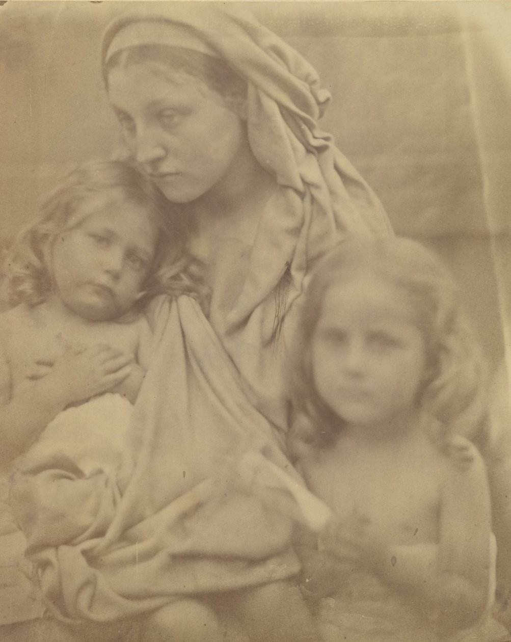 A Madonna Penserosa, 1864. de Julia Margaret Cameron