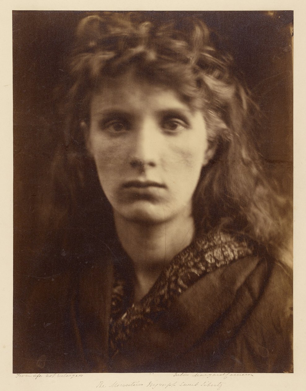 A ninfa da montanha Doce Liberdade de Julia Margaret Cameron