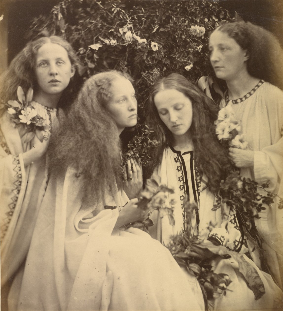 O Jardim das Raparigas de Rosebud de Julia Margaret Cameron