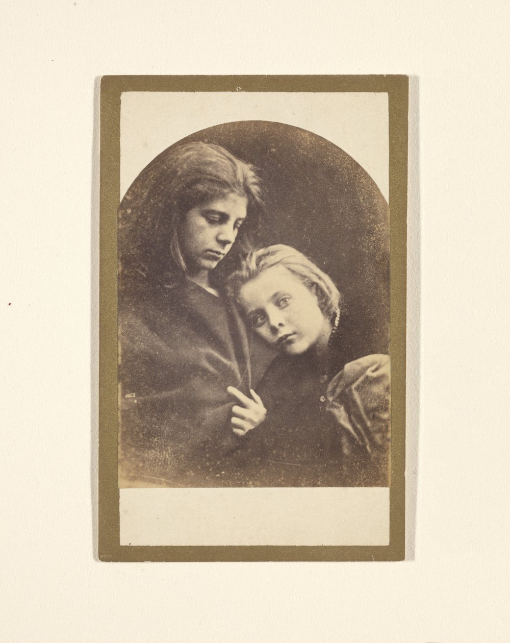 [Duas crianças] de Julia Margaret Cameron