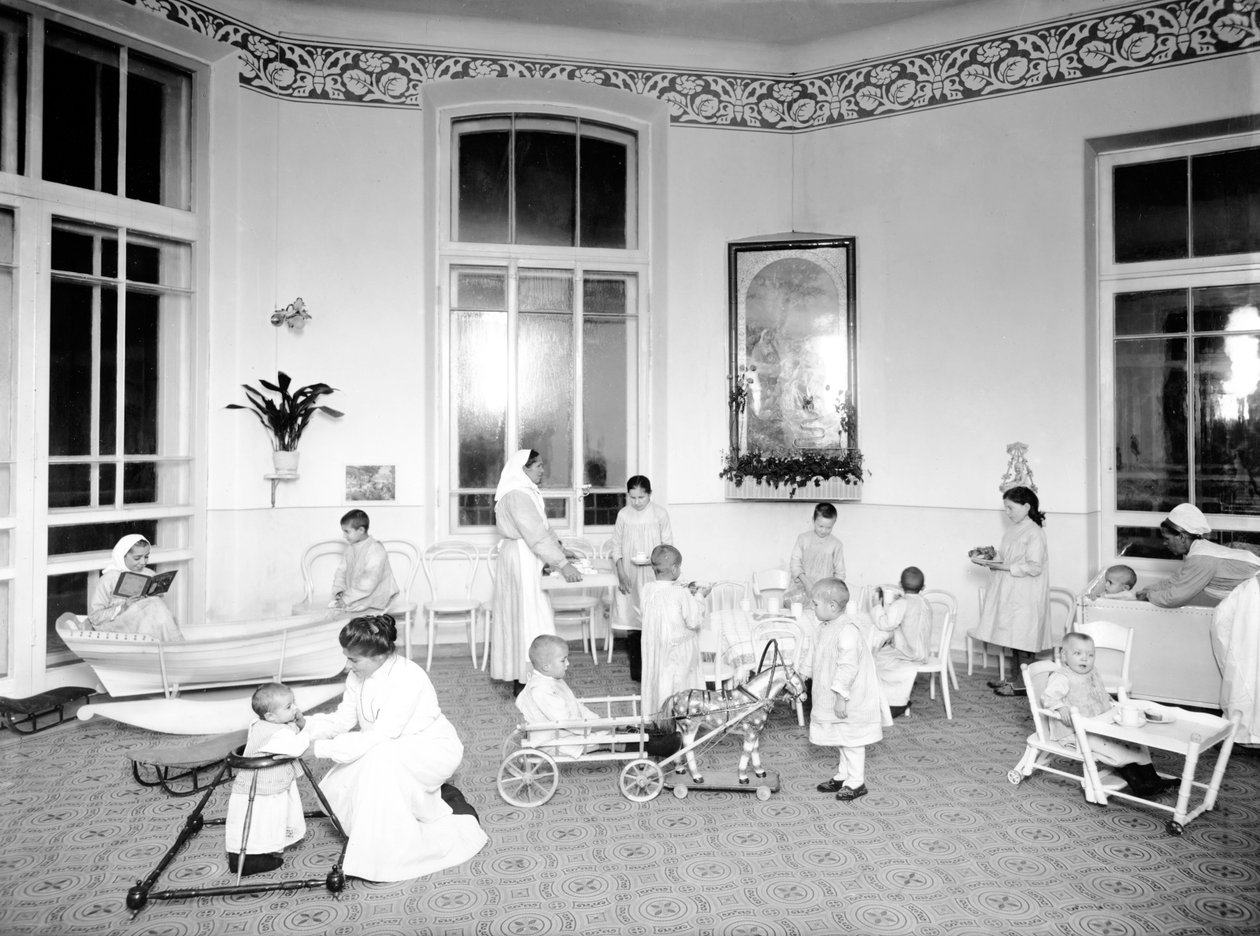 A clínica de crianças do Instituto Médico da Mulher, São Petersburgo, 1913 de Karl Karlovich Bulla