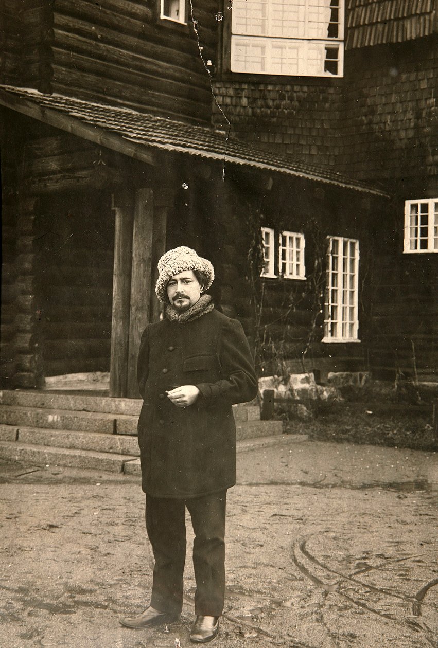 Autor russo Leonid Andreyev em sua casa em Vammelsuu Serovo, início do século XX de Karl Karlovich Bulla