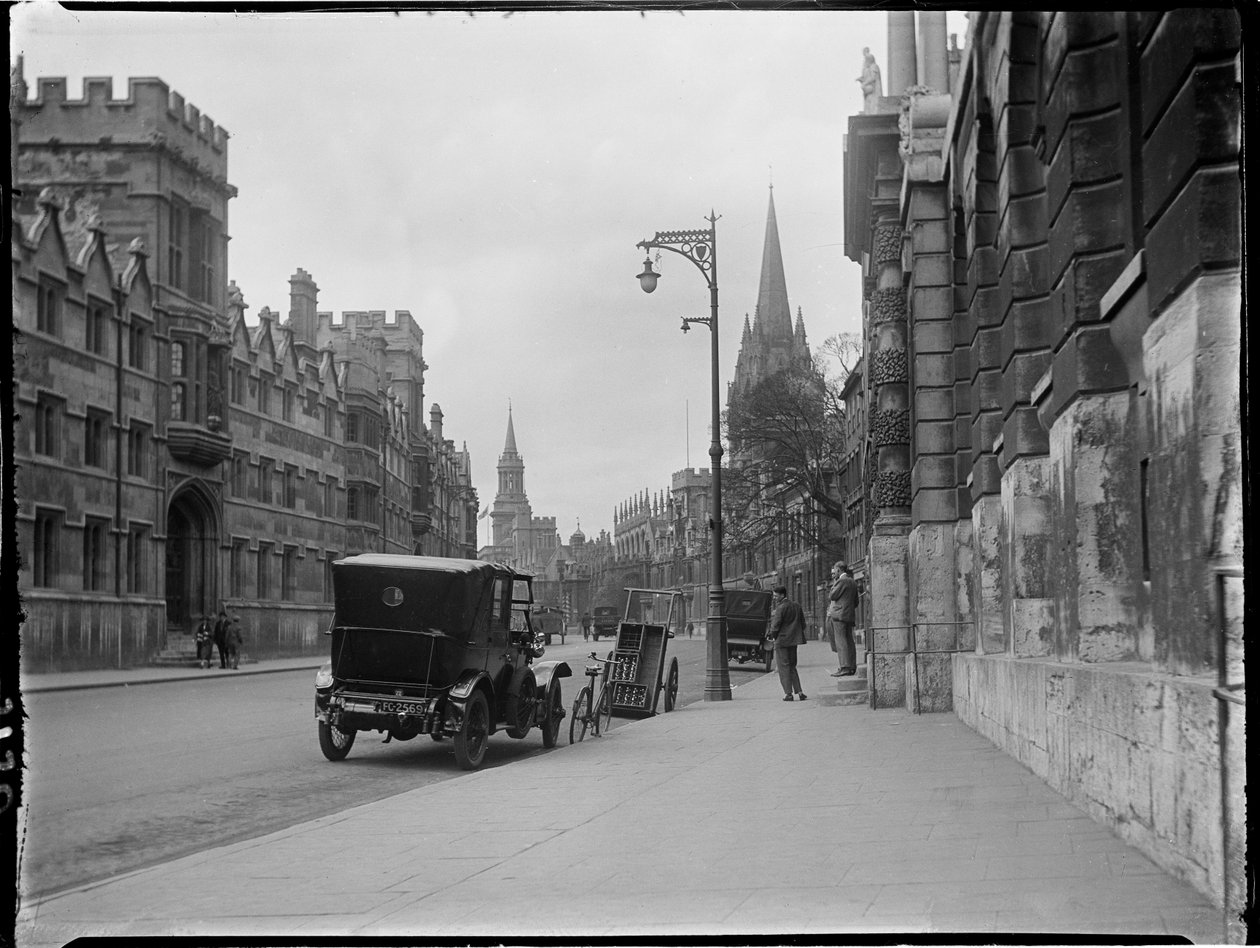 High Street, Oxford, Oxfordshire, 22/04/1924 (foto a p/b) de Katherine Jean Macfee