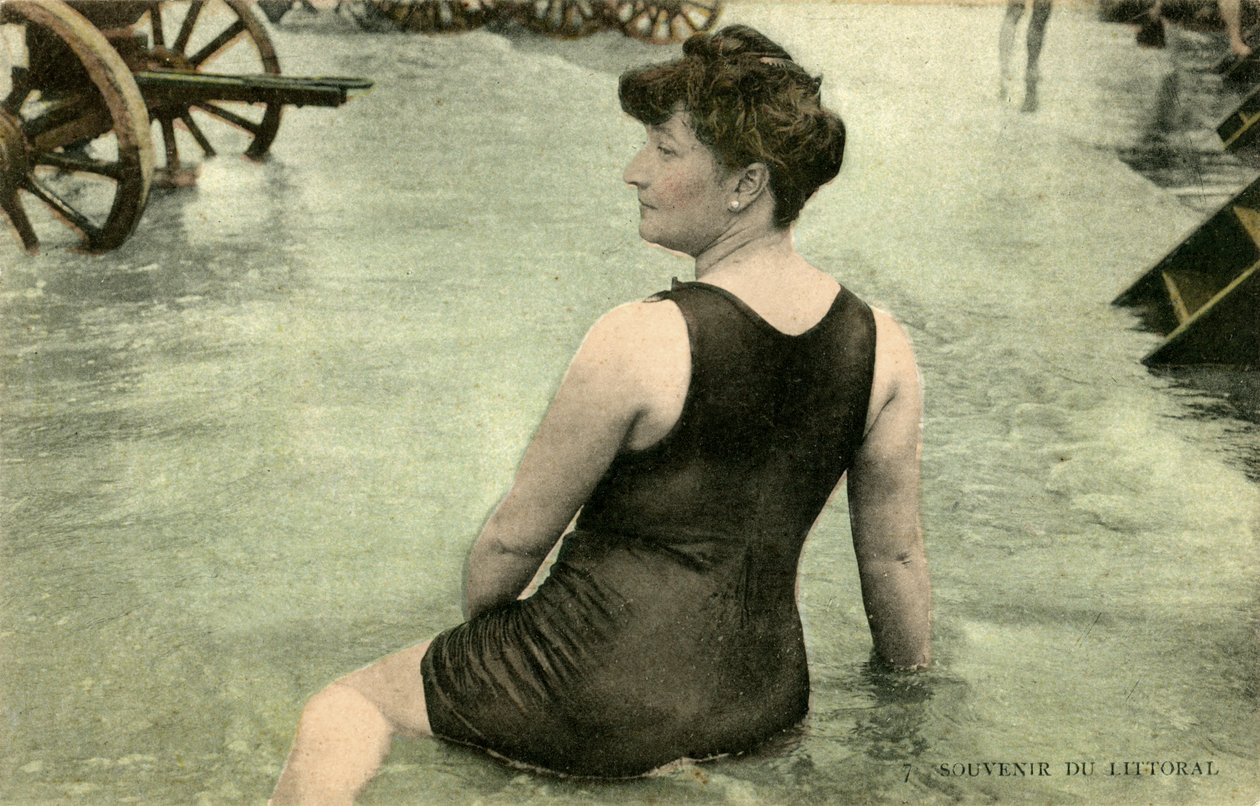 Mulher em fato de banho, c. início do séc. XIX (cartão postal) de Alec Hunter