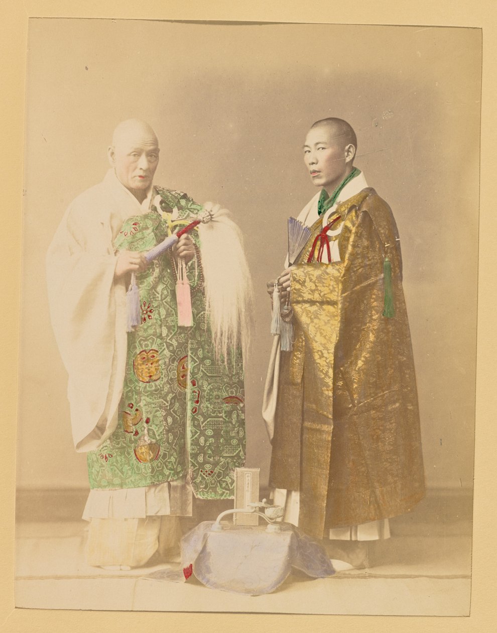 Sacerdotes budistas de Kazumasa Ogawa