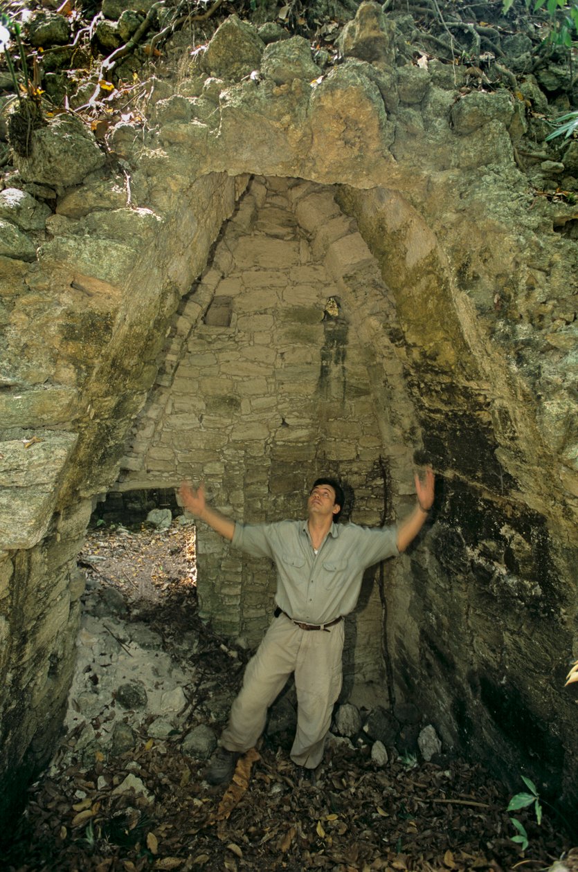 Arquitetura, Holmul, Guatemala, Maya, Francisco Estradabelli, Centro Homul, 2008 (foto) de Kenneth Garrett