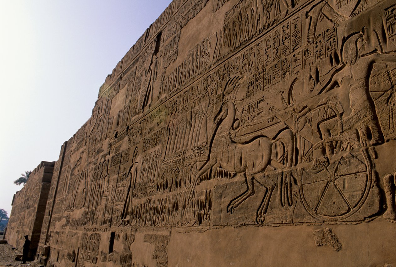 Egipto; mm6741; Batalha de Qadesh, Ramsés II, Templo de Karnak, 2001 (foto) de Kenneth Garrett