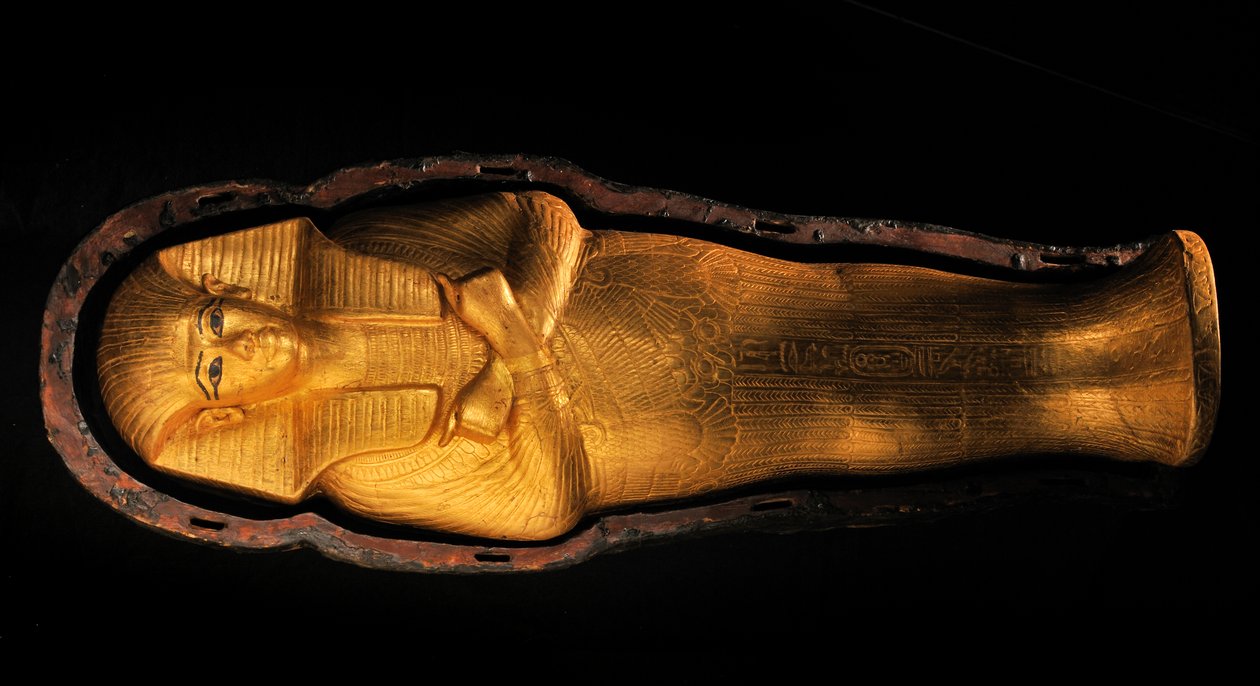 Caixão de criança no túmulo de Tutankhamon; 18ª Dinastia; Novo Reino; Museu Egípcio;..., 2009 (foto) de Kenneth Garrett