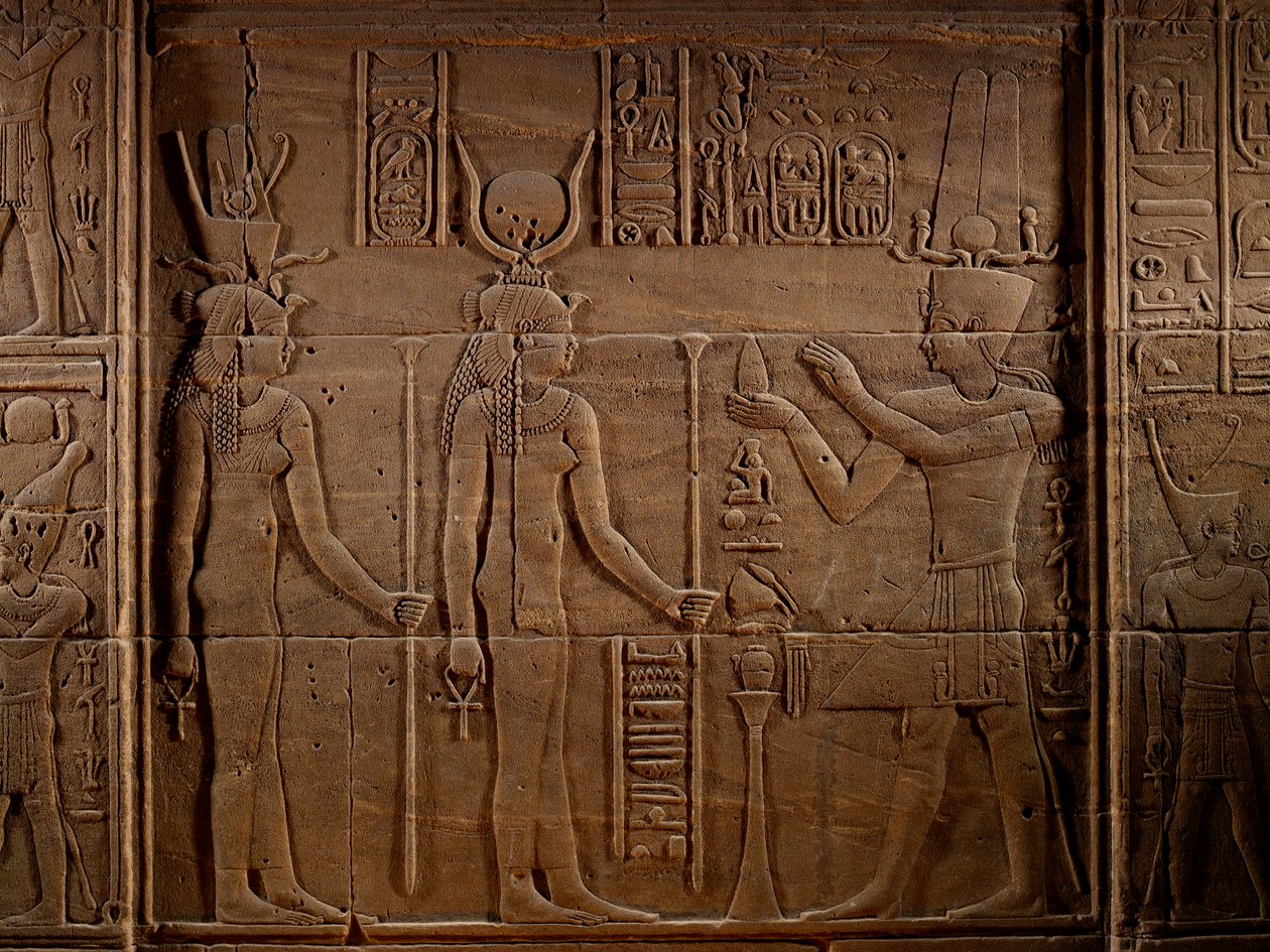 MM7836; Cleópatra; Egipto; Templo de Philae; Assuão; Templo de Ísis; Últimos Faraós Ptolomeu I..., 2011 (foto) de Kenneth Garrett