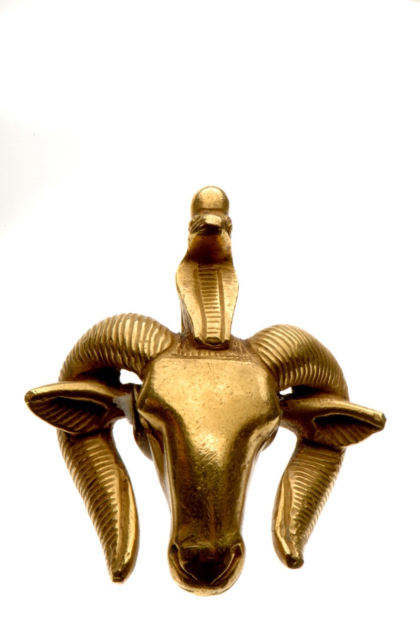 Metropolitan Museum, Nova Iorque, Faraós da Núbia, carneiro de ouro, 25ª dinastia, período tardio, M..., 2007 (foto) de Kenneth Garrett
