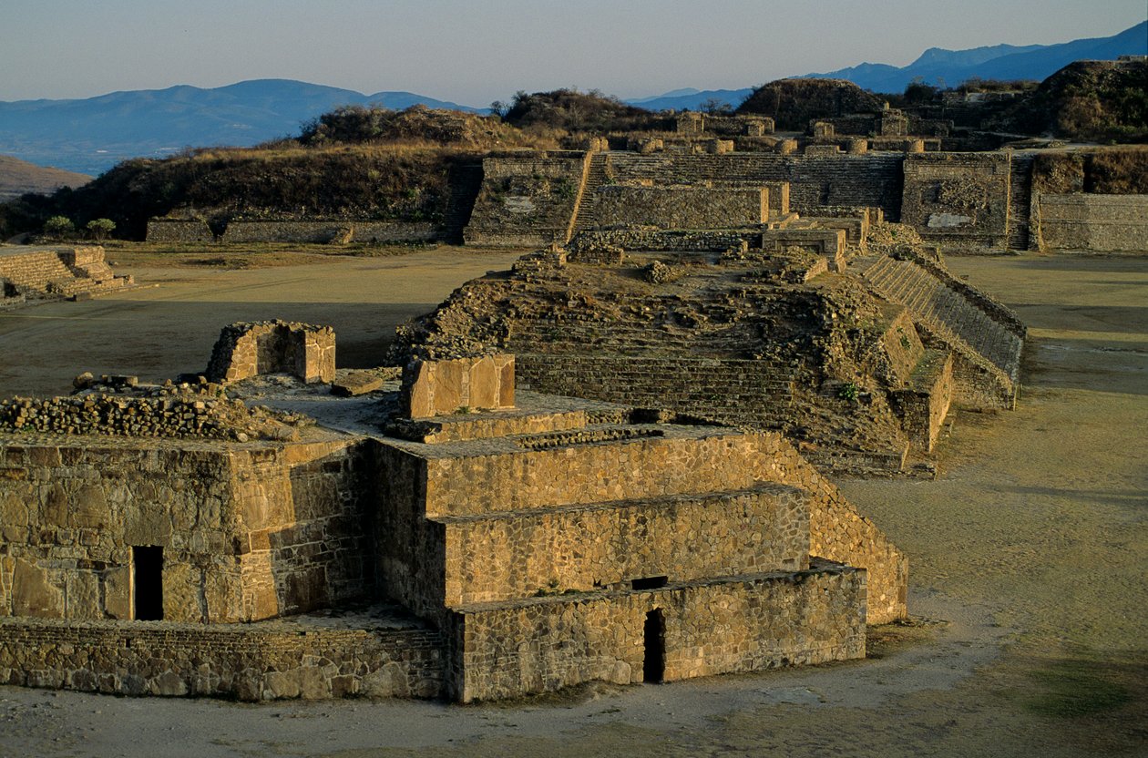 Olmeca; Monte Alban; Oaxaca; México, Danzante; Zapoteca de Kenneth Garrett