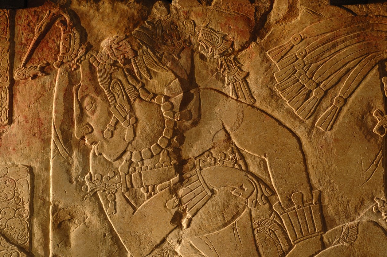 Banco do trono do Templo 19, Palenque, México, escultura de Akhal Mo Nab, 2005 (foto) de Kenneth Garrett