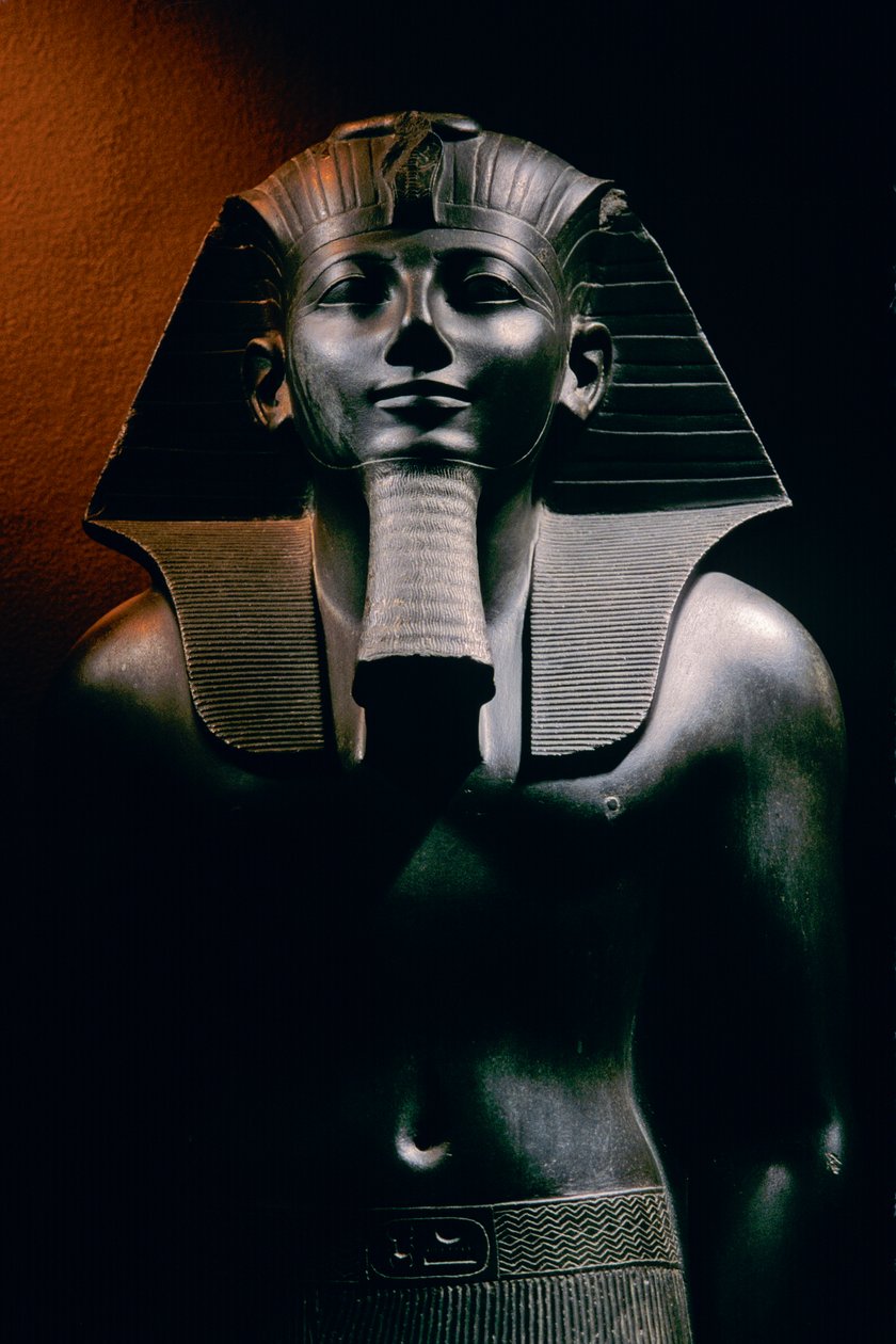 Tutmosis III, Tutmés III, Tutmés III, estátua, Museu de Luxor, Egipto, Novo Reino de Kenneth Garrett