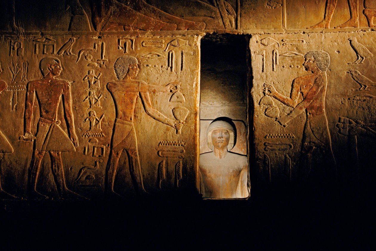 Túmulo de Ti; Egipto; Arqueologia; Reino Antigo; Saqqara, câmara de Serdab de Kenneth Garrett