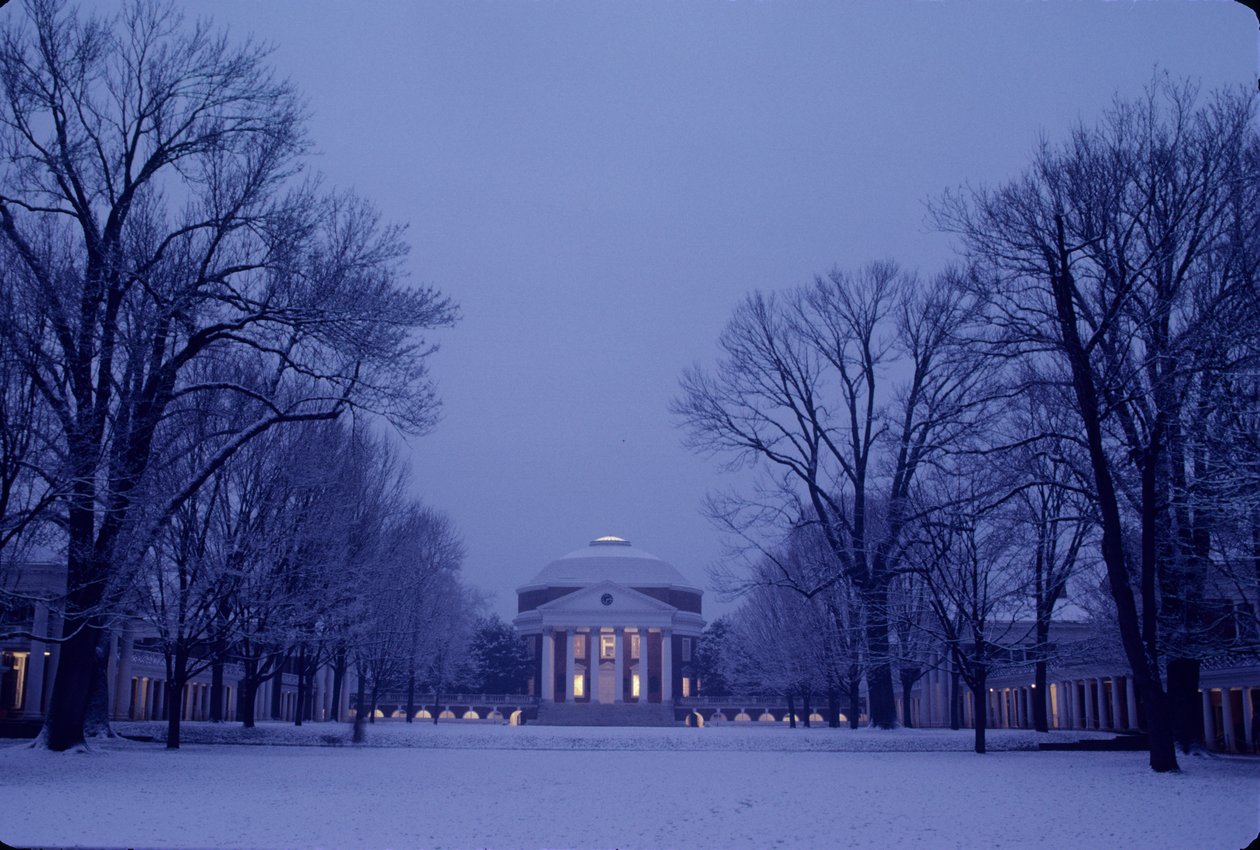 Universidade da Virgínia, Charlottesville, VA; fundada e projectada por Thomas Jefferson, 2004 (foto) de Kenneth Garrett