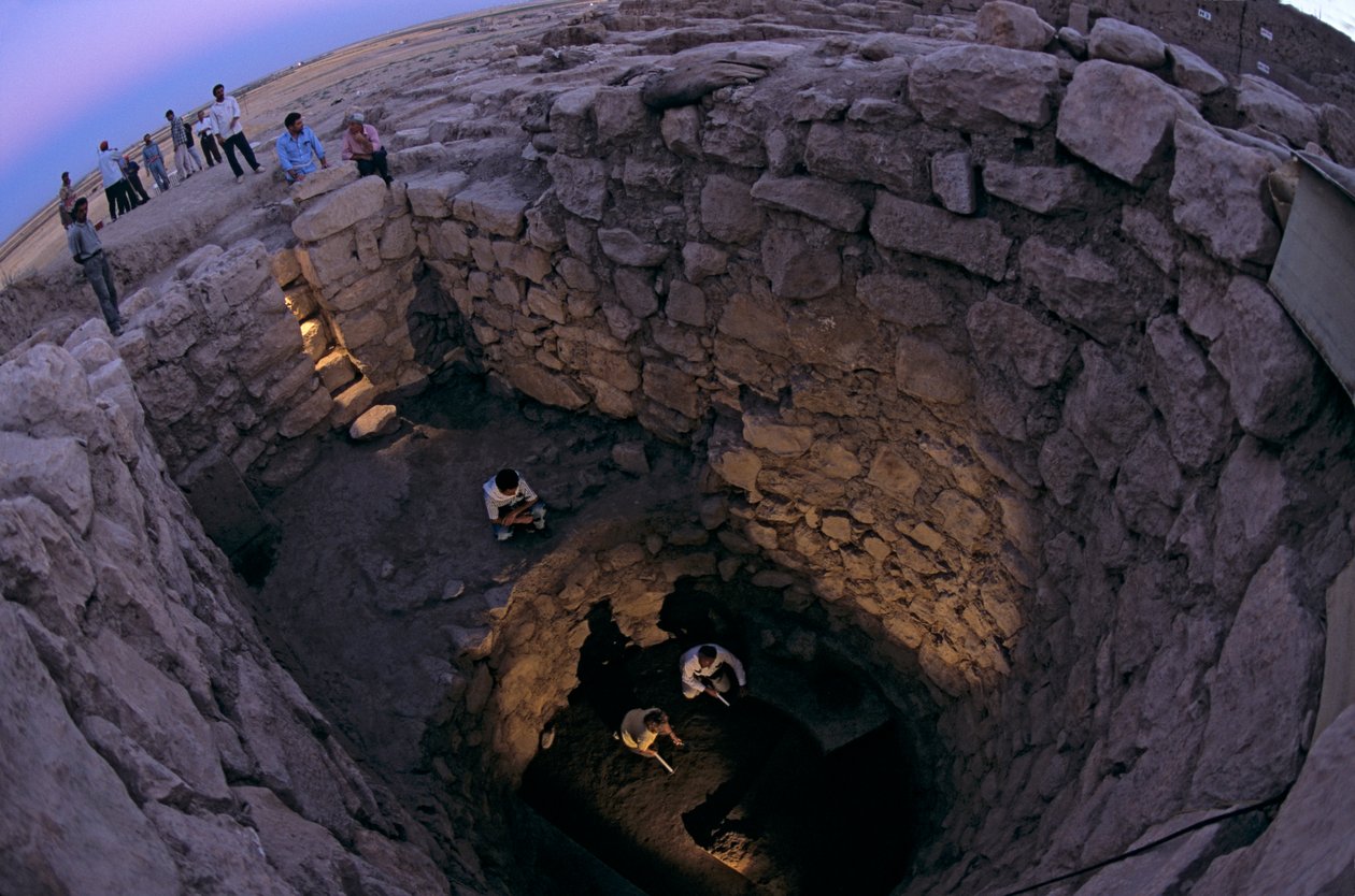 Urkesh, Império Hurriano, Síria, 2400 a.C., Giorgio Buccellati, Abi, acesso ao submundo, 2004 (foto) de Kenneth Garrett