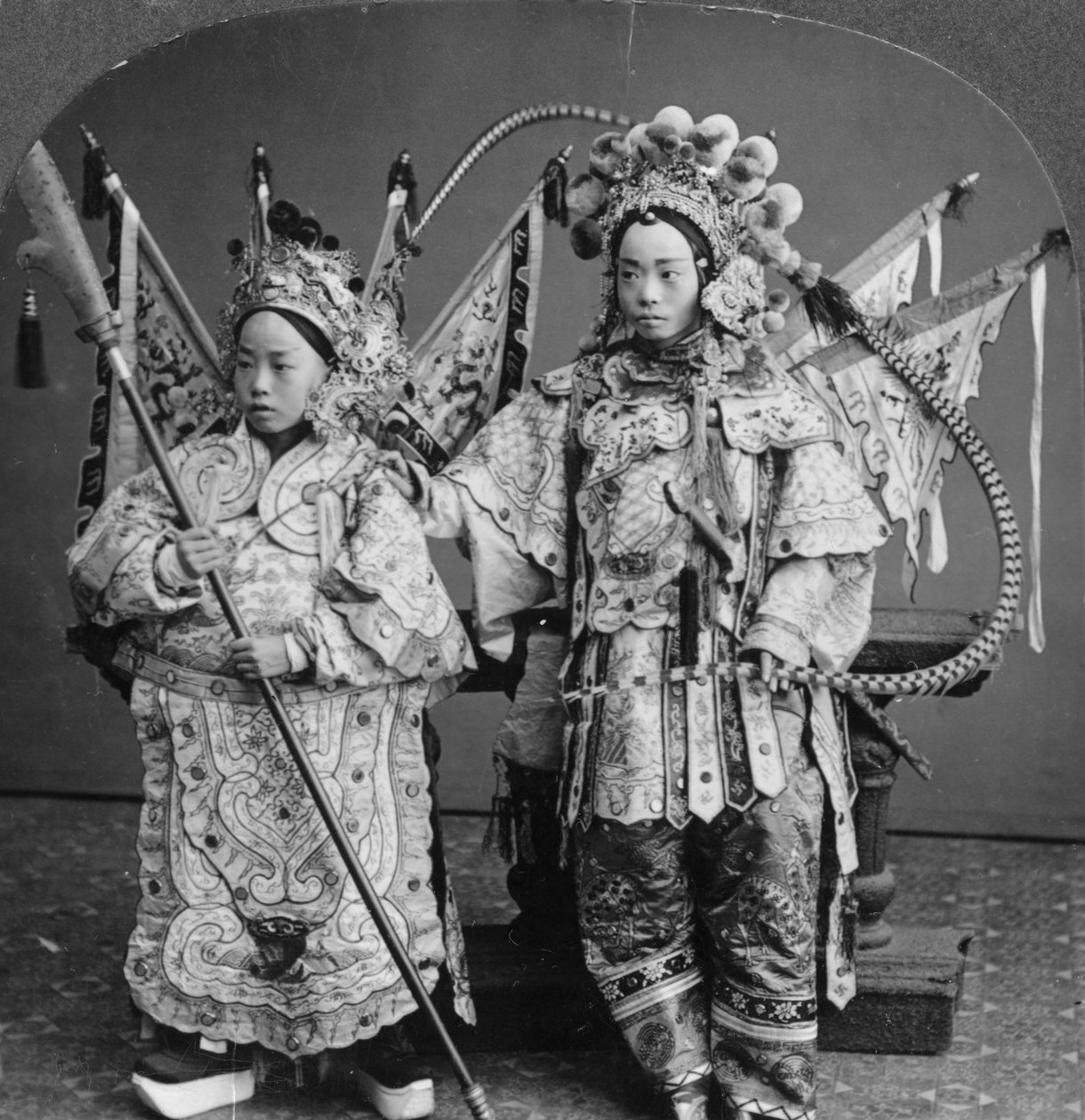 Noiva e noivo chinês, Cantão, China, final do século XIX ou início do século XX de Keystone View Company