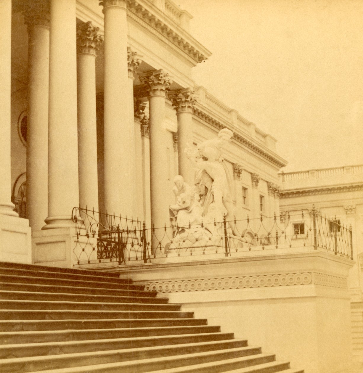 "Frente do Senado, Washington D.C.", C1900.   de Kilburn Brothers