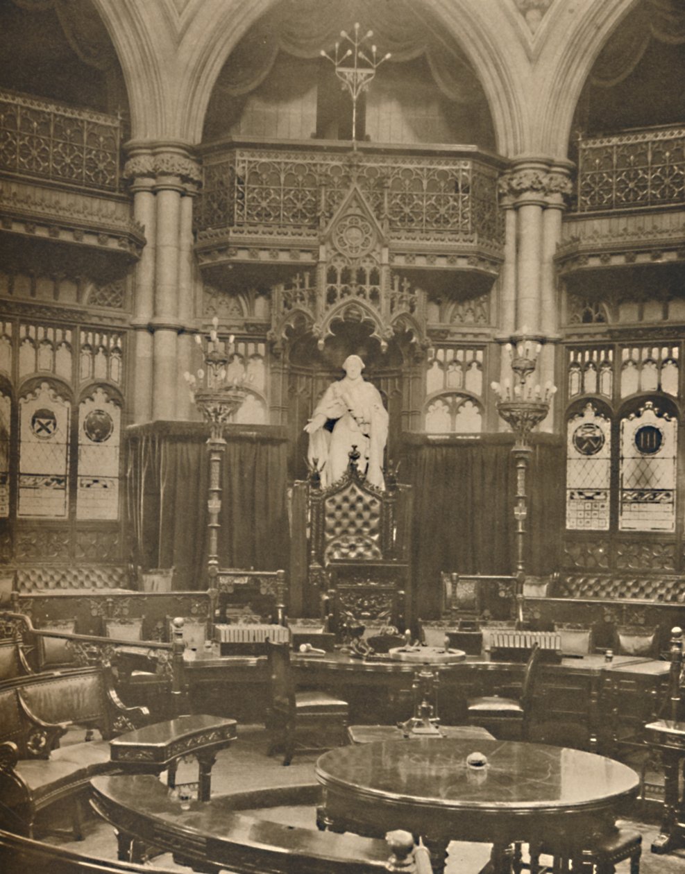 "George III". Preside à Câmara do Conselho Comum no Guildhall