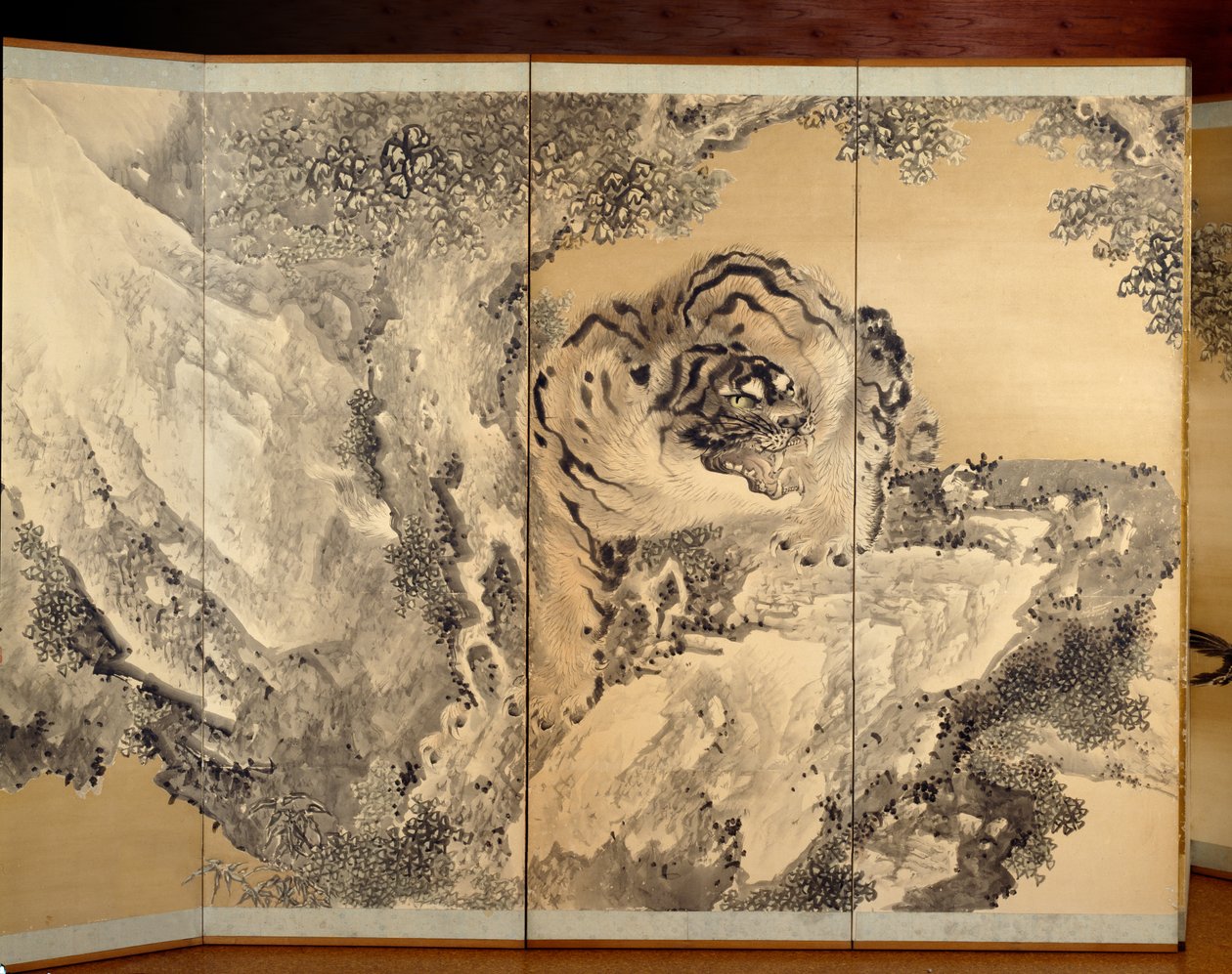 Tela de seis dobras representando um tigre a rugir de Kishi Ganku