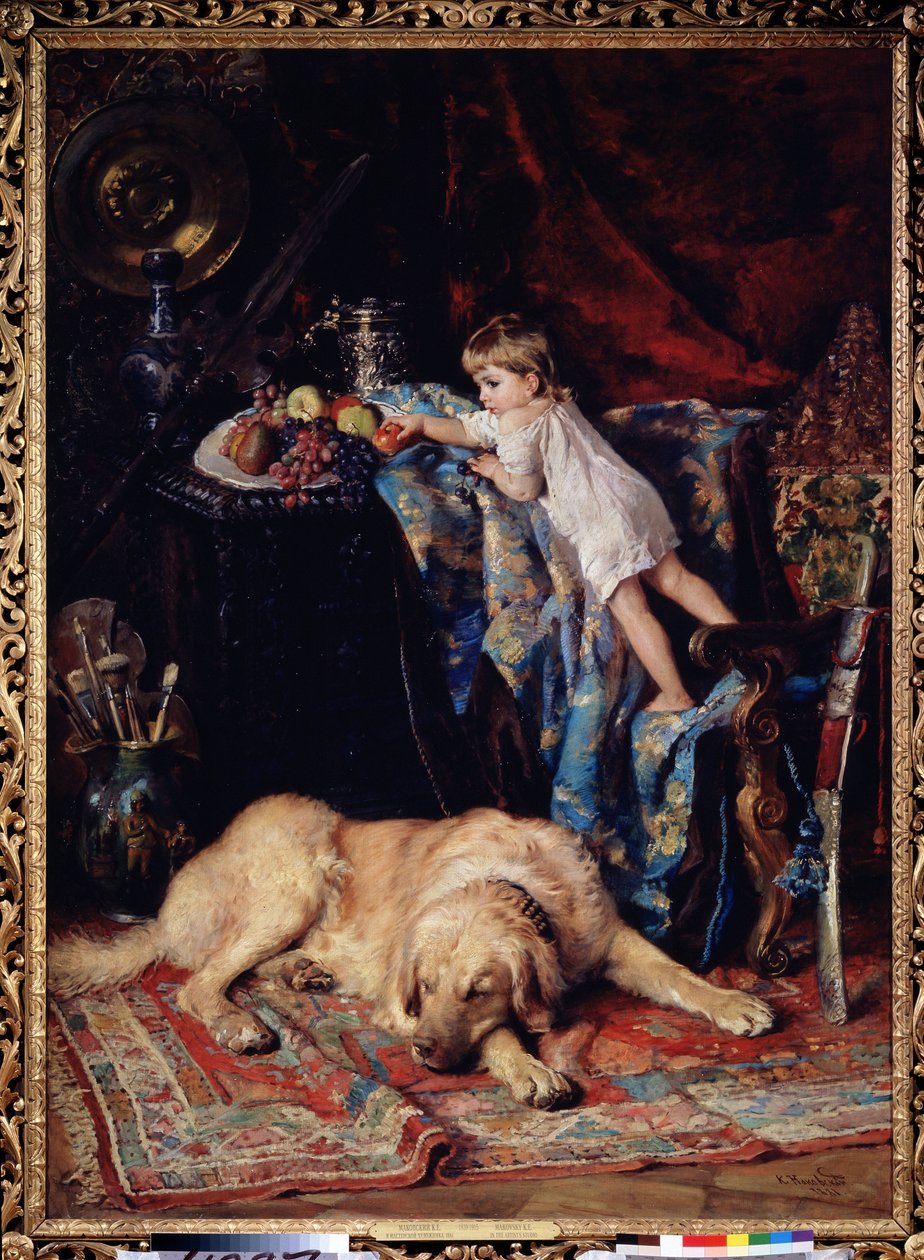 No estúdio do artista. Uma criança gananciosa equilibra-se numa poltrona, para evitar a supervisão de um cão grande que está a dormir, e tira uma peça de fruta de um prato, uma composição para uma natureza morta. Pintura por Konstantin de Konstantin Egorovich Makovsky