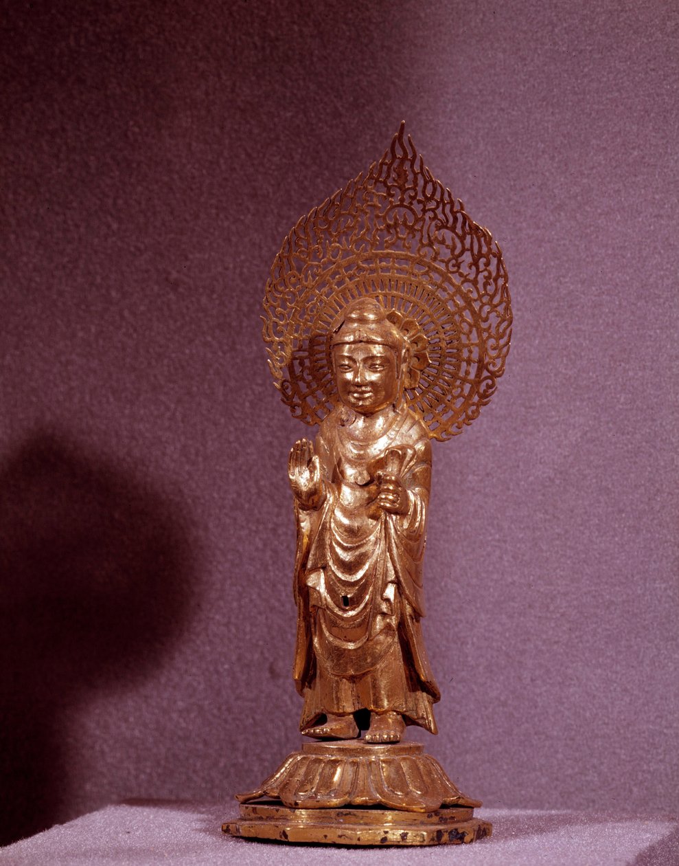 Art Coreen: representação do Buda Amitabha, estatueta dourada. Período Silla. Século VII-XVIII. Museu Nacional da Coréia. de Korean School