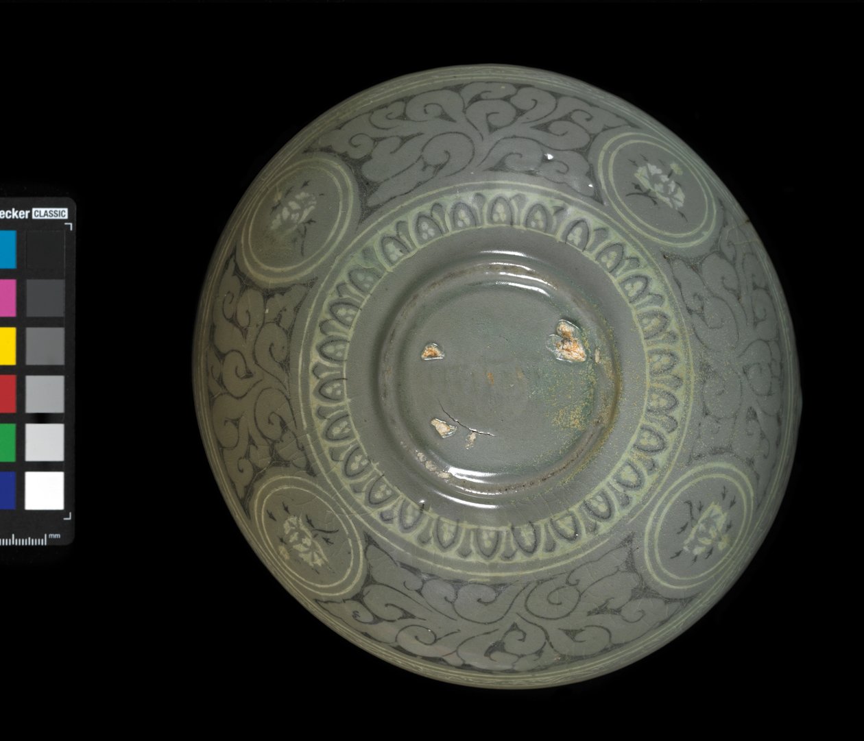 Taça com guindastes e nuvens, c.1150-1200 (grés celadon) de Korean School